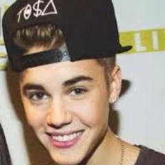 i  dream with you in my sleeping i see you in my imagination i believe  in you in my own world  cause you save my life every time i see you smiling  3 justin3