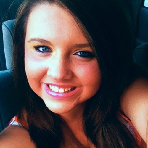 queenh_xoxo's profile picture. The Name is Hilary Lauren Britt;) I am 18-Year's young. I have the absolute best mom, sister, dad, and boyfriend, family, and friend's.