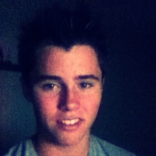 Alex, 14ans, footeux, sportif, en couple, malade dans sa tête, bref c'est moi.