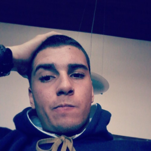 sou o que sou e ninguem vai me mudar.