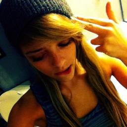 Im 15, #SkaterGirl, #TeamFollowBack Uhm, Im just not normal, okok. Facebook: Andrea Miller  Add me lovelies~  @TheCameronBoyce and @justinberfield tho.