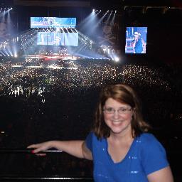 Singer, scrapbooker and lover all kinds of music. Want to know anything else? Just ask!!