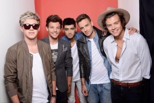 Newww account!! Love you all! Directioner forever! 1D page(; xx- Chelsea