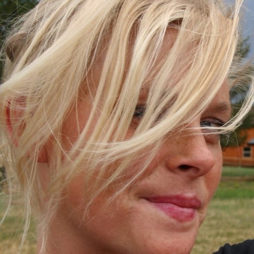 ejshusha's profile picture. 