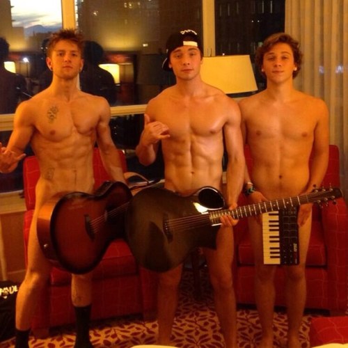 MeetingEmblem3's profile picture. Save a wave, ride a surfer (;