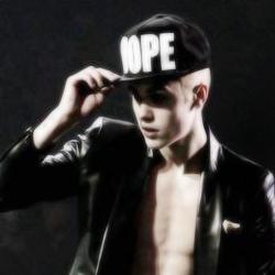 vbarbara2468's profile picture. SOON #HeartBreaker and #Believe