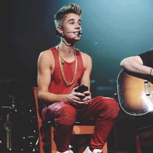 Believe in your dreams, Believe in yourself, be strong and never say never ∞ ♥ --- Proud belieber