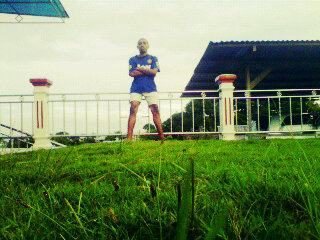 ♔ Eric :▶ my name | born: oct 09, 1995~ awesome ☺ |i love my god , JESUS his name , his always present in my life , cause his grace ,I can trought this life :)