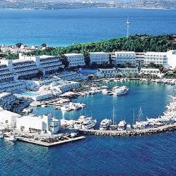 Çeşme otelleri rehberi uygun fiyata konaklama imkanları otel ve pansiyon yorum ve şikayetleri ile Ege'nin incisi İzmir'in ilçesinde tatil fırsatları.