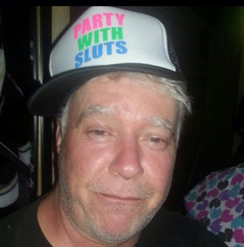 e_markle's profile picture. 