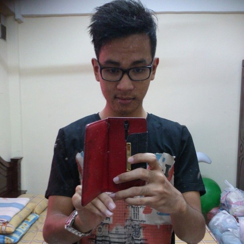 Hello, nothing to write.. Just follow me.. I will follow you back.. always smile....