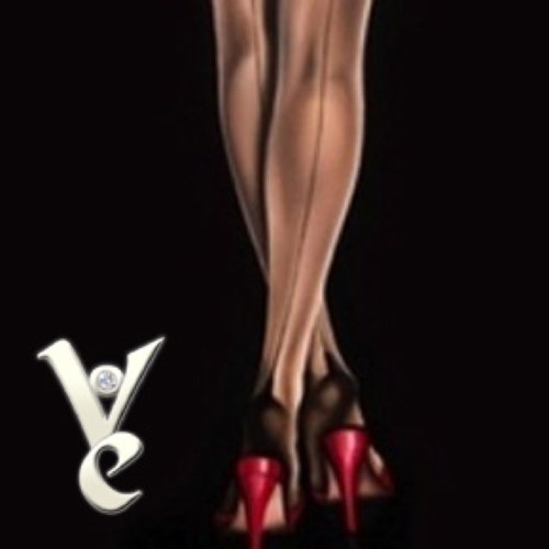 Wife, mother and writer of sexy stories. #VOElady https://t.co/WBWDoyWiIv #sexy #sexystories #naughty #naughtymrsa #eroticfiction