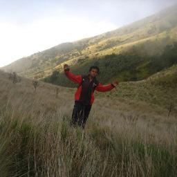 SENYUMAN 
TERINDAHMU