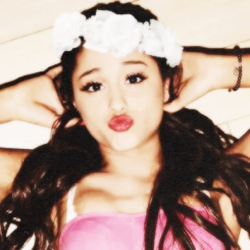 My dream is one day to meet you and tell you how much I love you. @ArianaGrande 

Fã Clube Brasileiro  since: 29.07.13
