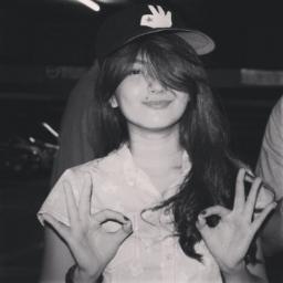 Ang Hagik Chik ng Mindoro
KAREN MAE RECELES REYES Followed By: @iamKarenReyes17
A day without laughter is a day wasted=) LIVE,LOVE,LAUGH.