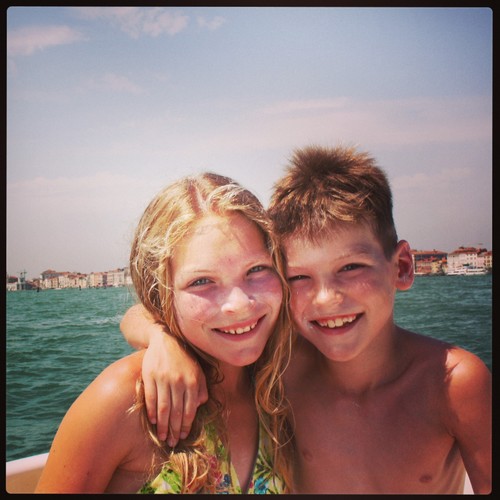 ik hou van je papa. en van mn siss @_LLisaa