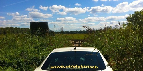 Op pad met een elektrische auto? Volg #ANWBelektrisch voor foto's, blogs en video's. Dat doen we sinds de grootste EV proefrit (2012): http://t.co/yz5OMQzEUC