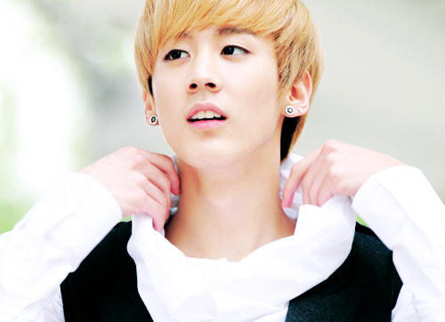 hati gue udh dipenjarain juga sama _fygeumhee93
