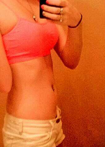 StarveToLookHot's profile picture. 18 years old, 113.4lbs. 5'5, Still a struggle to eat anything, Anorexic for 7y/s. DM if you need anyone(:#TeamFollowBack