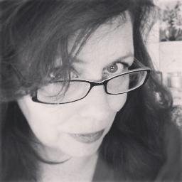 redheadwritrgrl's profile picture. Redhead-Writer-RN-Entreprenuer-Flirt-Mom-Bird Lover-Yoga Enthusiast-Gourmet Cook-Fine Art & Wine Lover-Italy Expat-Cellist for NYPhilharmonic in my next life