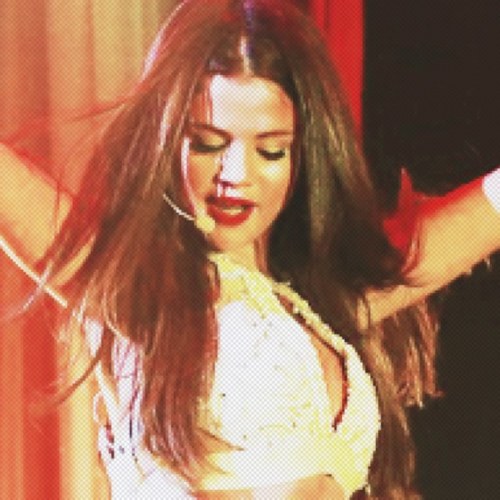 | Selena and Selenators? UNBREAKABLE. |