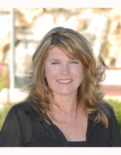 HerminePuhrJ7Jk's profile picture. Jangan meninggalkan seseorang yang telah mencintai dan menyayangimu