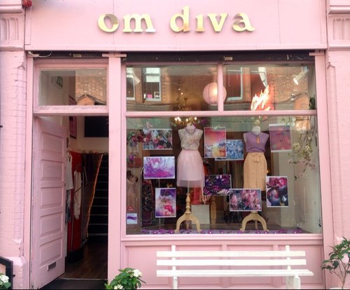 Om DIva, 27 Drury Street Dublin 2 . 3 Fabulous Floors of Fashion and Accessories, with Contemporary, Vintage, and amazing new Irish Designers!