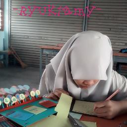 amyiqah99's profile picture. amy shafiqah | 14teen | bidor,perak | call me amy :P
22|9|1999 single or taken??