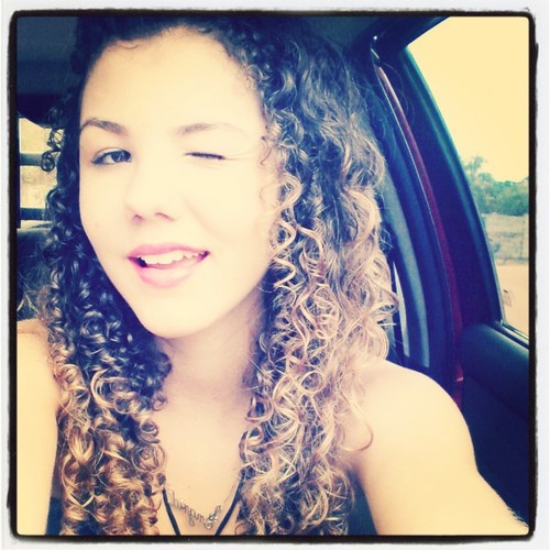 Ignore tudo aquilo que vier apagar teu sorriso