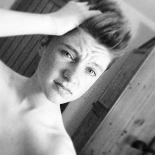Harvey Cantwell+Overload♡ | Fanpage for Harvey✌ Overload followed on Saturday 17th August at 21:34pm♡