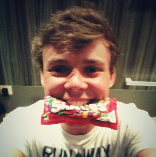 You just got a free follow !! (: go follow me there!(: