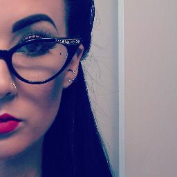 Singer
Makeup Enthusiast 
San Francisco
21 
http://t.co/yU4gZA8VXK
http://t.co/s6OvG4mVEZ
instagram: dwalshhh45