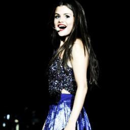I love @selenagomez, is my being! It is the best in the world, she sings well, is re good with fans, is beautiful and in a nutshell it is PERFECT! I love her, I