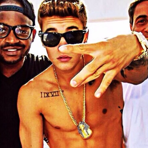 beliebin_JBIEB's profile picture. SAVING TO MEET JUSTINS!   2 girls who NeEd the BiEbS❤ we love our favorite canadian boy ! Seen him once in concert 7-17 -13 dream = noticed by @justinbieber