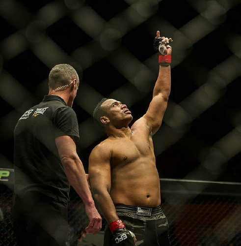 BomayeWalravens's profile picture. Former Heavyweight Title Fighter 2K14