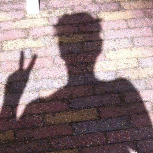 Mijn naam is Bibi 71 ik hou van het leven-man-en kinderen,politiek,social media,weekend,vakantie,lekker eten en een wijntje op zijn tijd!