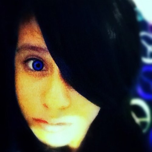 I was born In california (california girl) and i love gocars!!! I follow back kik:Lili Leyva help me to 1000!!!