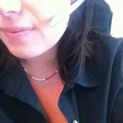 Bi-coastal theatrical talent agent, kickball enthusiast, lover of musical theatre...and Ohio State football. Go Bucks.