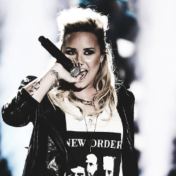 Demi Lovato Diva 3 !..