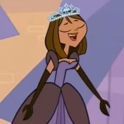 I'm Courtney's clone. I'm really nice :) so talk to me sometime #Single [real Courtney @Samanthapokee}