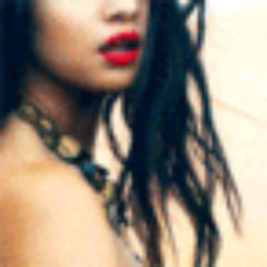 FOLLOW ME I FOLLOE ME I @selenagomez