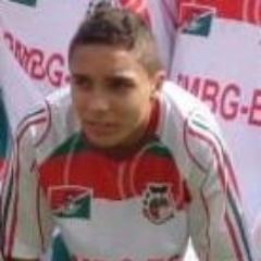 sou cruzeirense,jogador de futebol no E.C. GUANDUENSE sub15 ,lateral esquerdo, 
 baixo guandu es