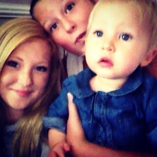 Hey guys im Mollie, ive got the best neice ever and the greatest family anyone could ever have xxxxx