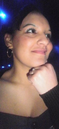 student,loves clubbing and be a parent to my 2 baby girls and love my fanice loads