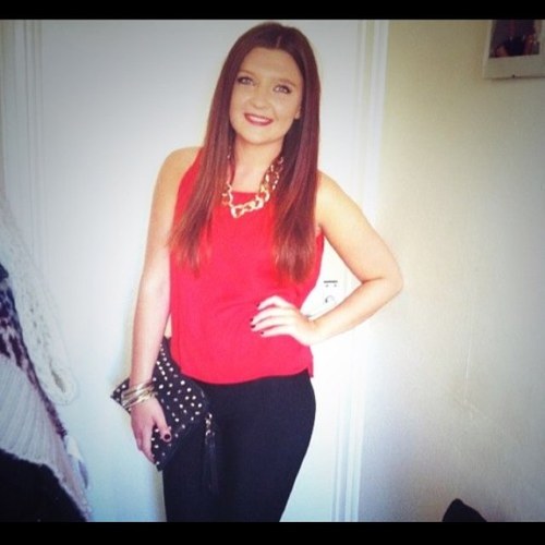 scarleloisexx's profile picture. Love spreads her arms and waits there for the nails