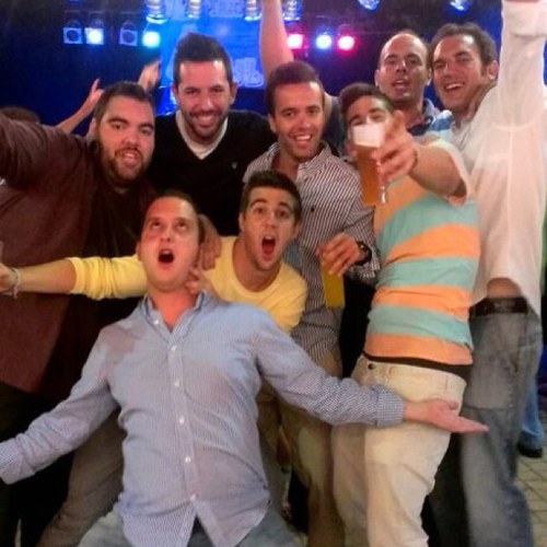 avaz89's profile picture. Socio 568 del RECREATIVO DE HUELVA... Gran aficionado a los SF 49ers (NFL) y de los SA Spurs (NBA), y enfermo del CARNAVAL البارو