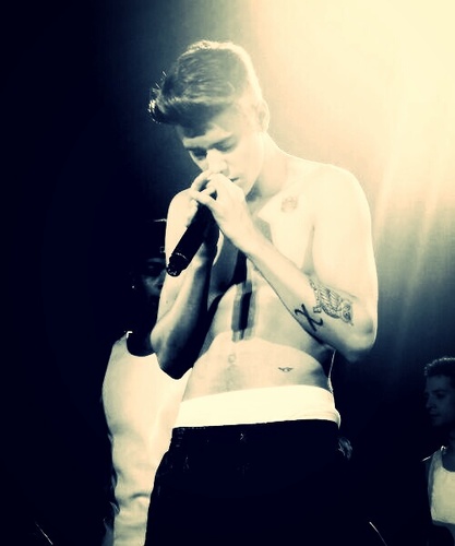 hopefortheend's profile picture. sono una belieber e lo sarò per sempre.. impara la sua storia prima di criticarlo;)