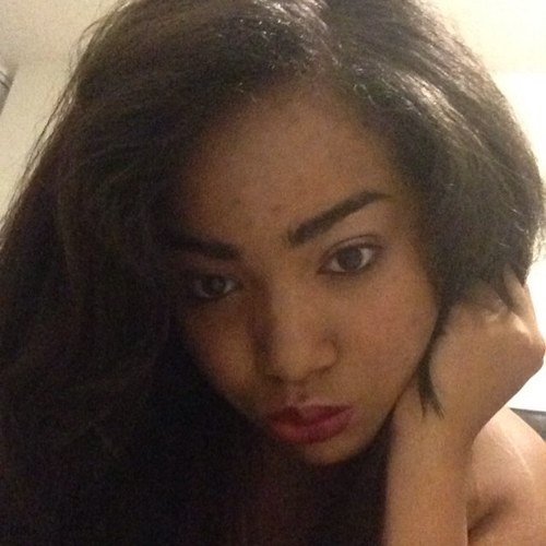 IG: lightskinqueen__