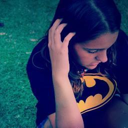 Nv16. No soy impuntual, todos llegan antes que yo. Un tanto torpe, pero aprendiendo de cada tropiezo. Odio ser bipolar, es fantástico. (M)ariposa. |•LUJO 2.7•|