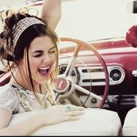 Juliana Maria (@julianapins) Twitter profile photo